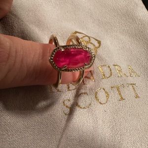 NWOT Kendra Scott ring